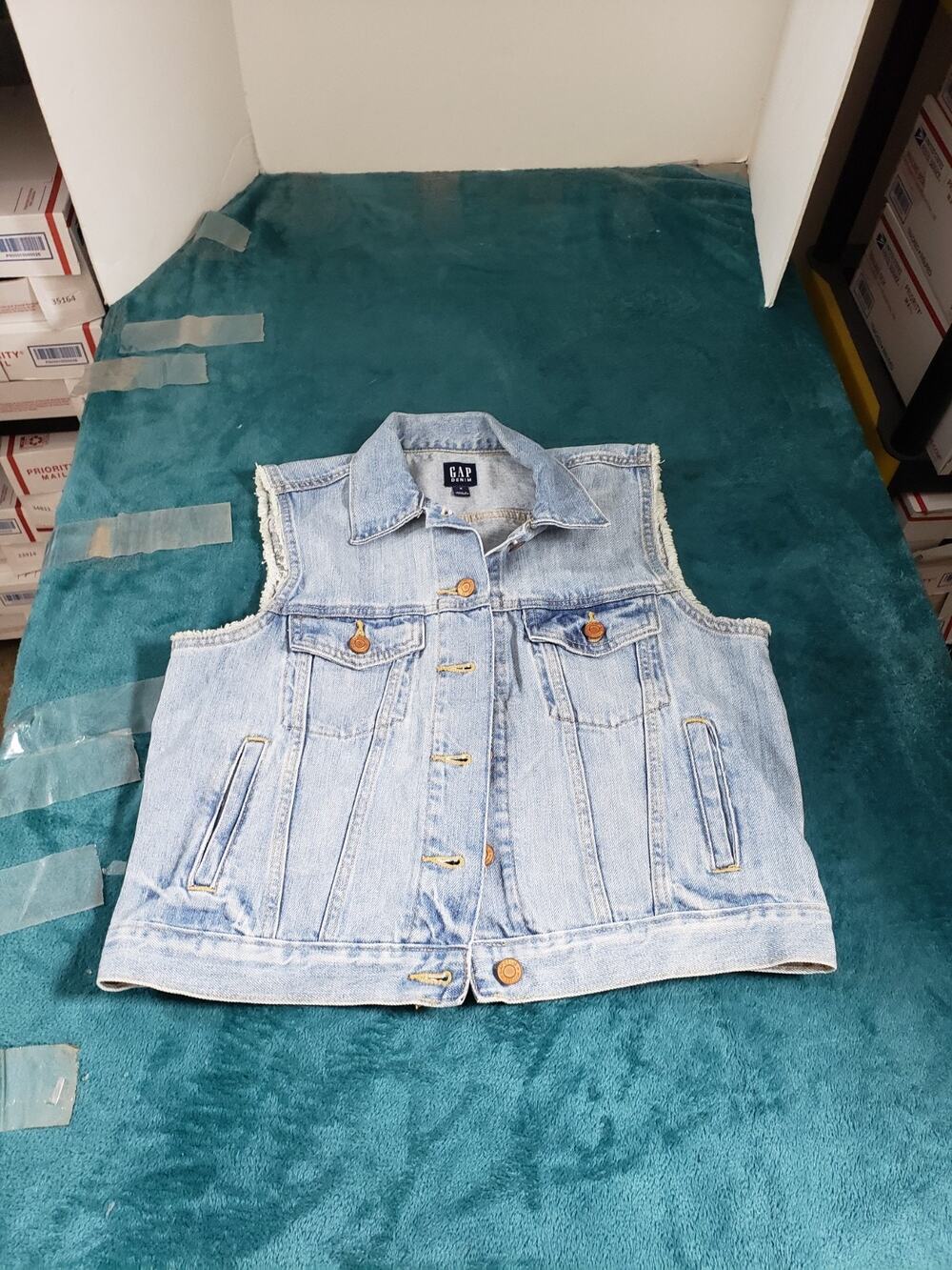Gap Vest Size Medium Women Blue Denim Cotton Jacket Distressed Casual Ladies